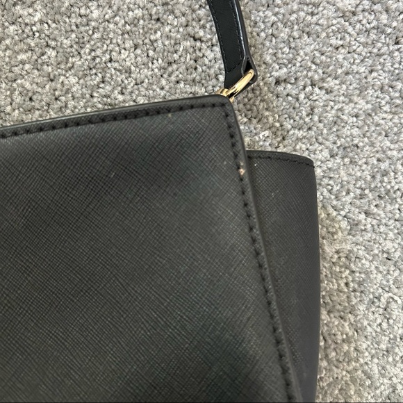 Michael Kors Mini Selma Crossbody Purse - Picture 2 of 3
